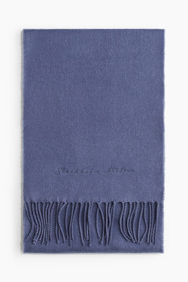 Woven scarf